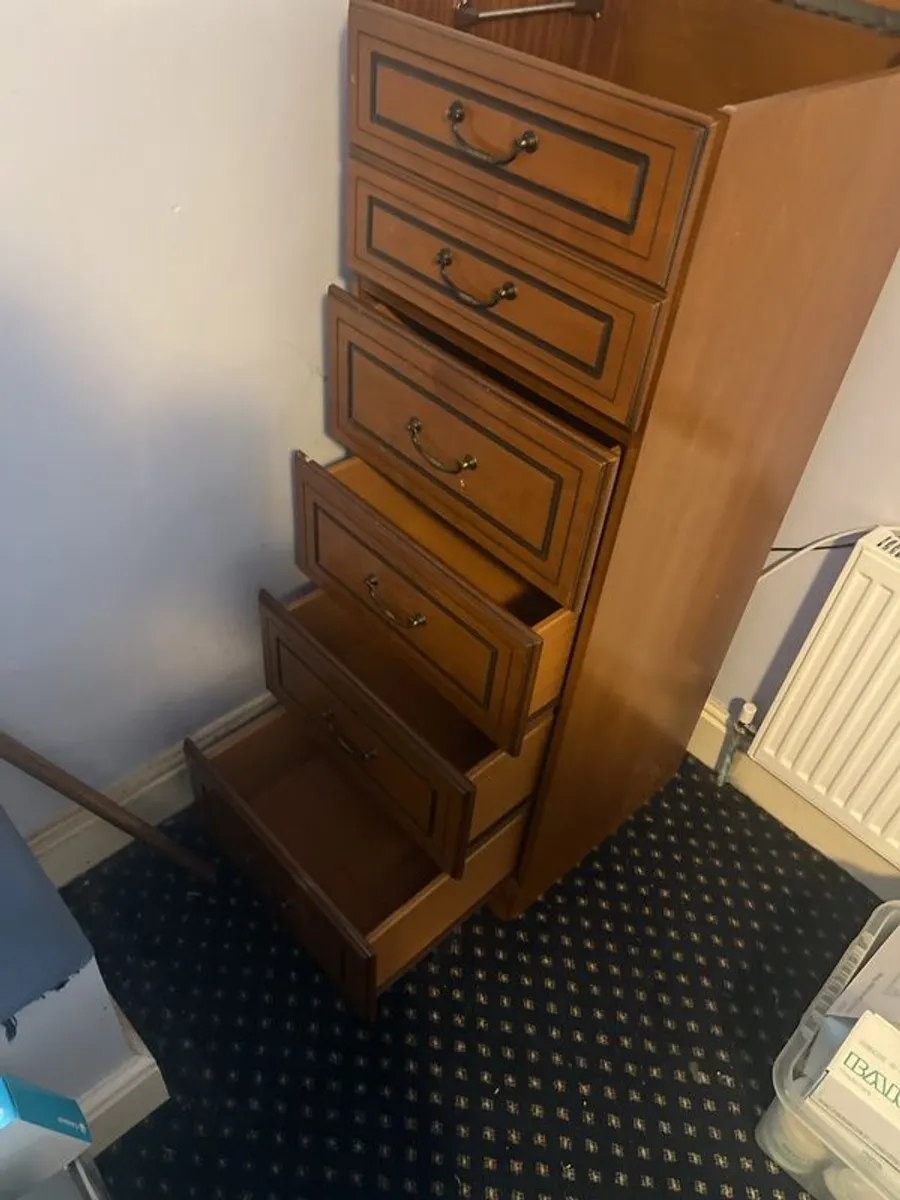 cabinet 4 drawer plus vanity and mirror compartment - Image 4