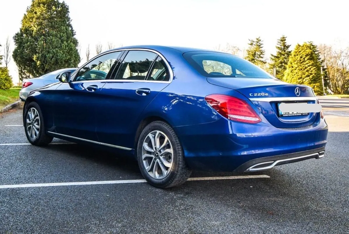 182 Mercedes Benz C220d - Image 3
