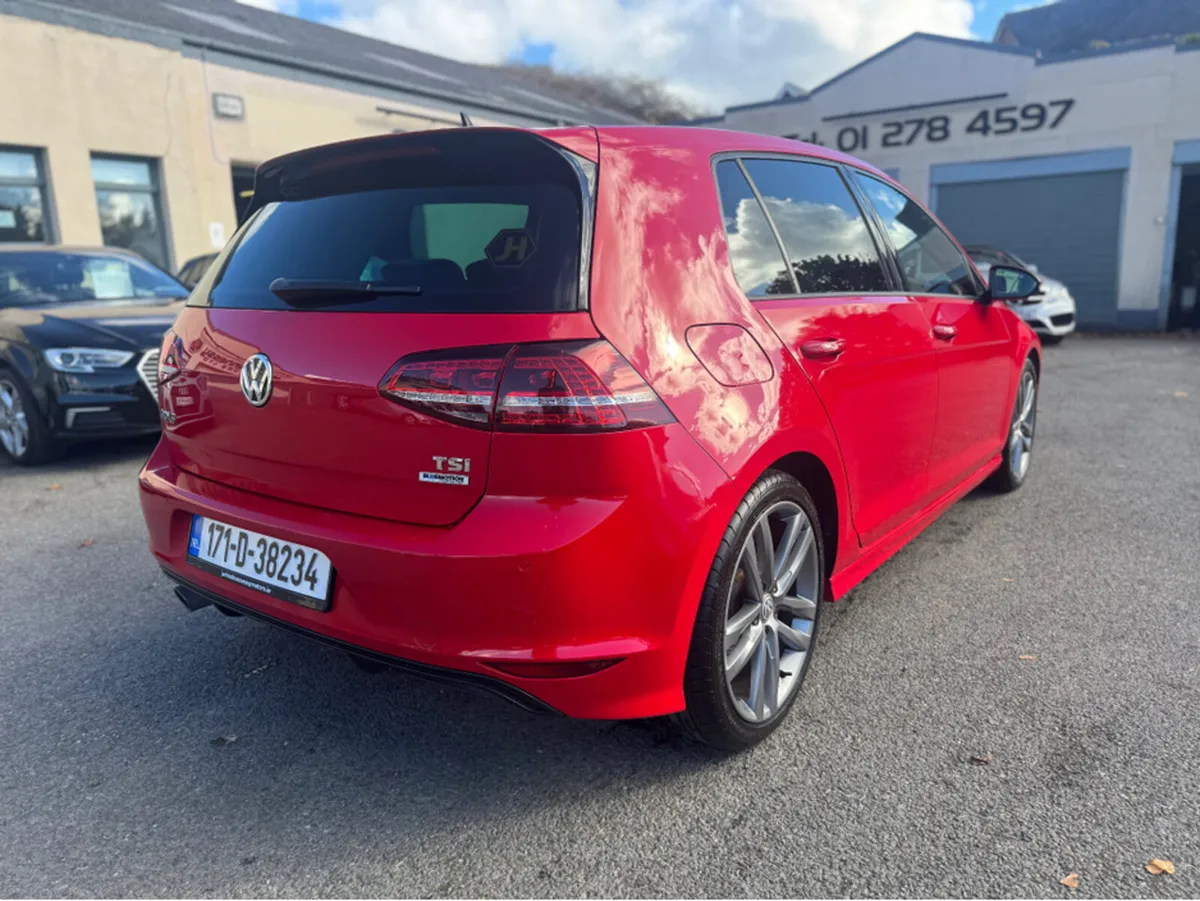 Volkswagen Golf HIGHLINE 1.2 TSI MANUAL 6SPEED FWD - Image 4