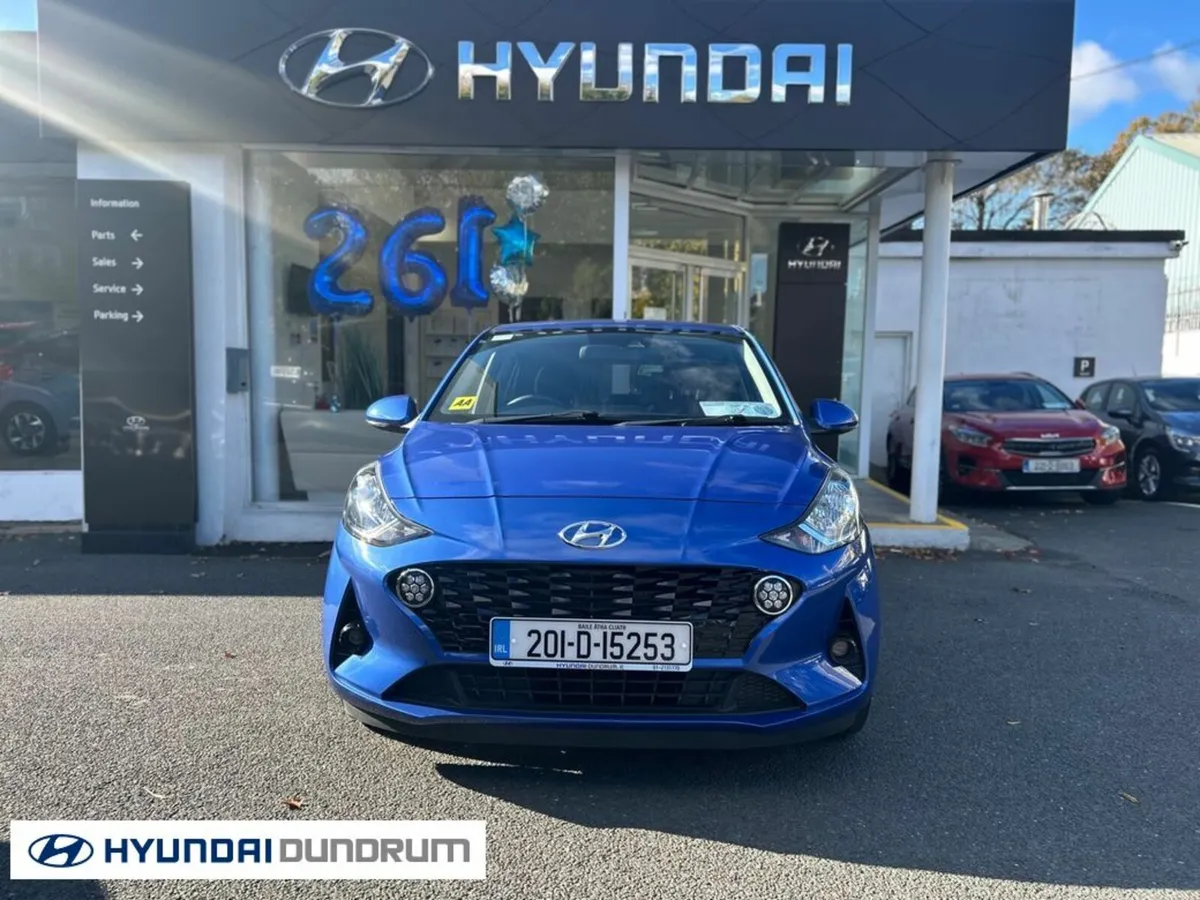 Hyundai i10 Deluxe Plus 5DR - Image 2