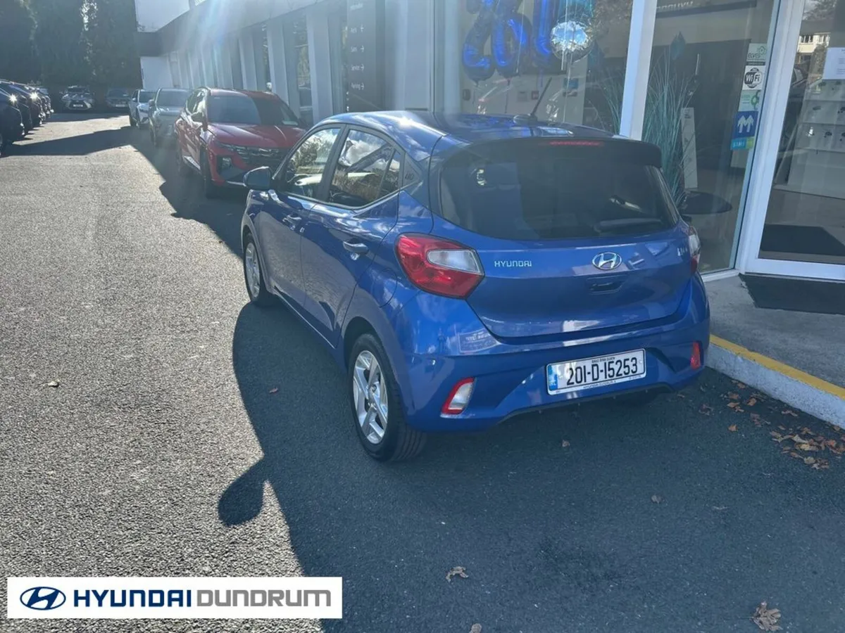 Hyundai i10 Deluxe Plus 5DR - Image 4