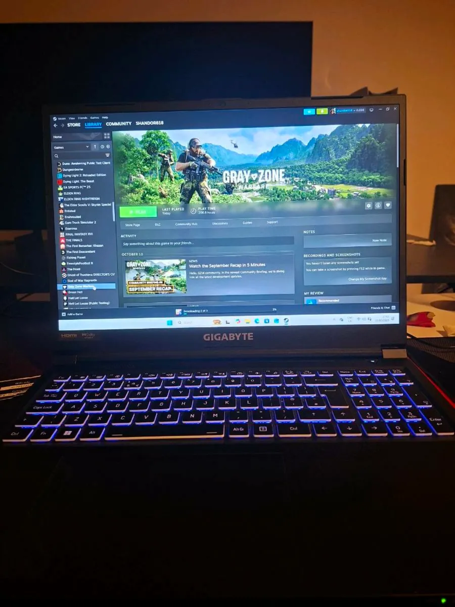 Laptop - Image 1