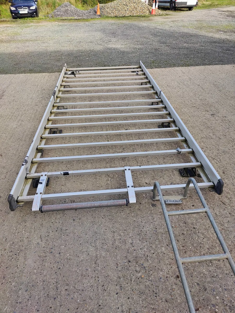 Roof rack with ladder - Image 2
