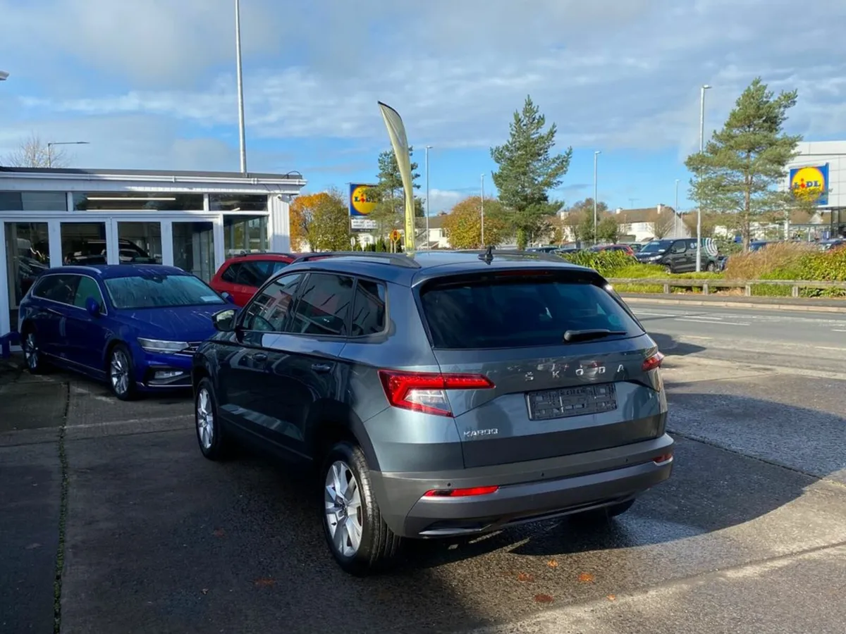 Skoda Karoq SE TECHNOLOGY TDI SCR - Image 4