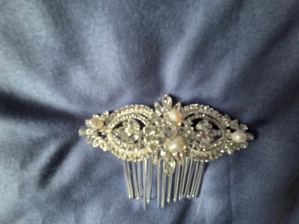 Wedding dress - Image 4
