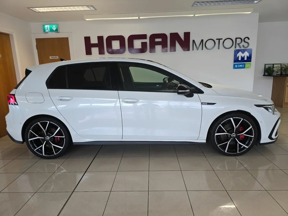 Volkswagen Golf GTD 2.0 TDI 200HP 5DR AUTOMATIC - Image 3
