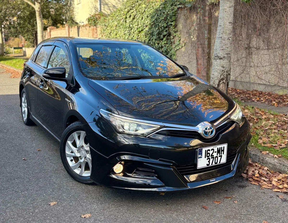 🔥162 Toyota Auris Hybrid /// G-model - Image 1