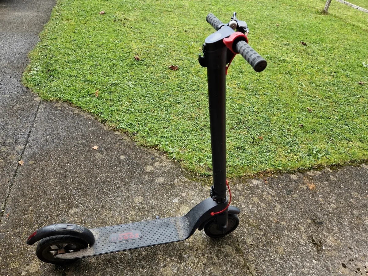 Electric Scooter, charger missing, but there is ch - Image 1