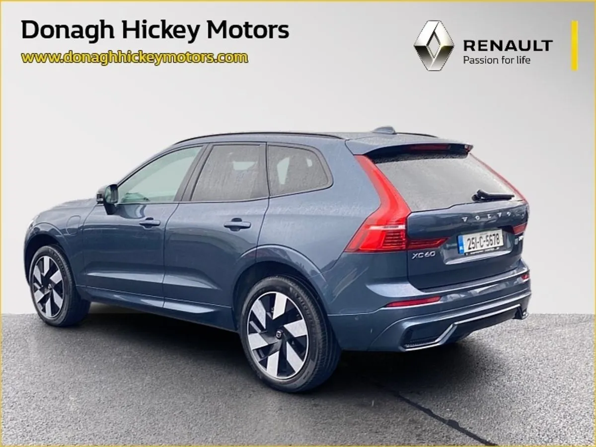 Volvo XC60 T6 AWD Phev Plus Dark - Image 3