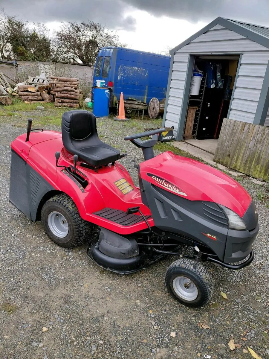 Bar stools and pub furniture - Image 3