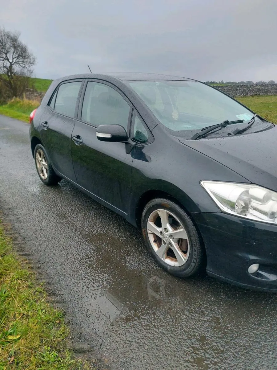 Toyota auris - Image 2
