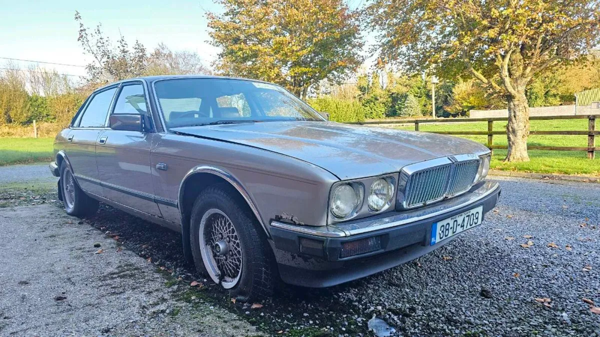 1988 Jaguar XJ6 - Image 2
