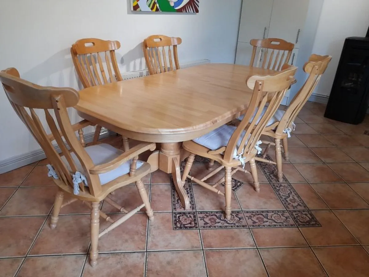 kitchen table - Image 1