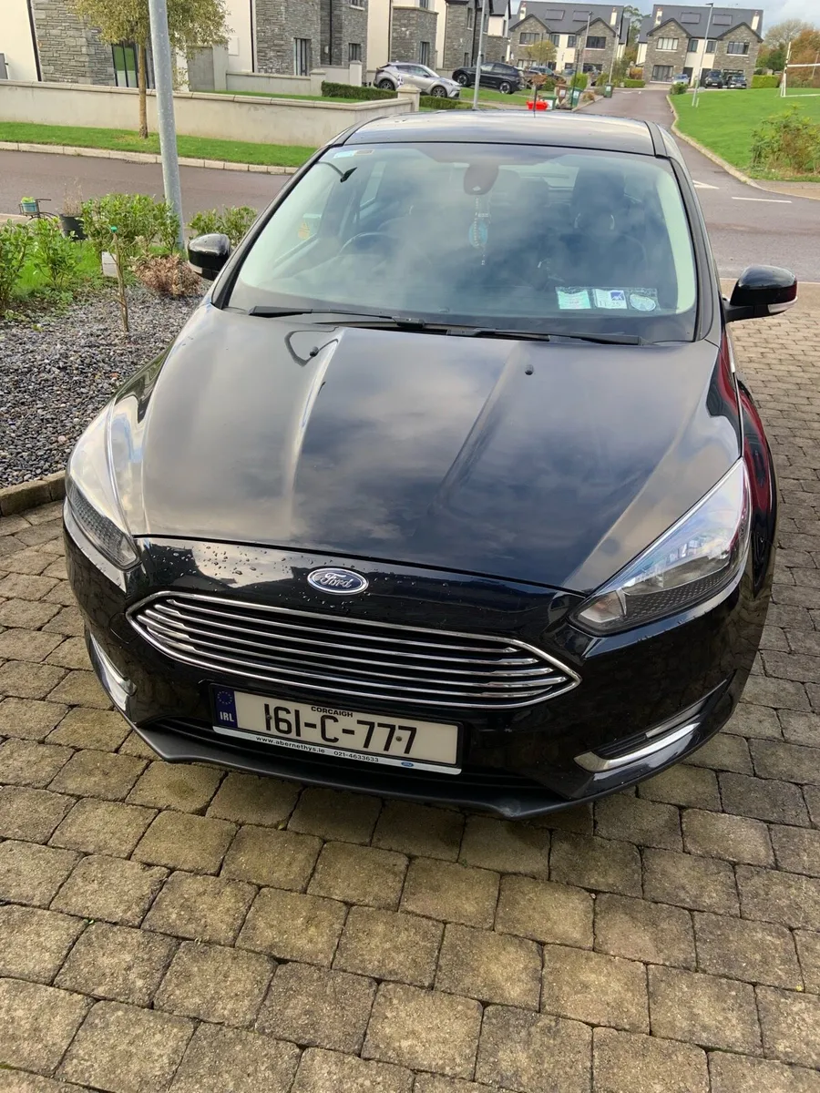 161 Black Ford Focus Titanium 1.5 Diesel - Image 2