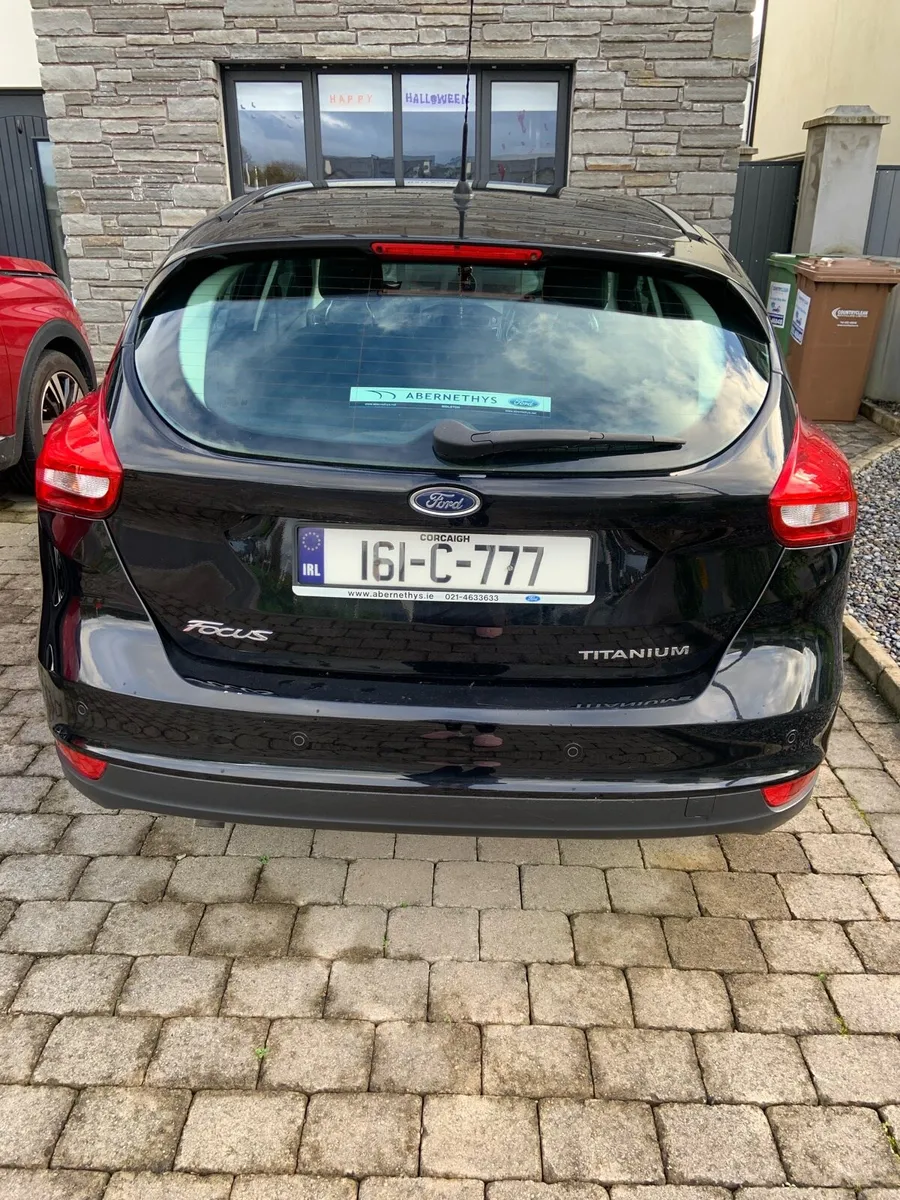 161 Black Ford Focus Titanium 1.5 Diesel - Image 4