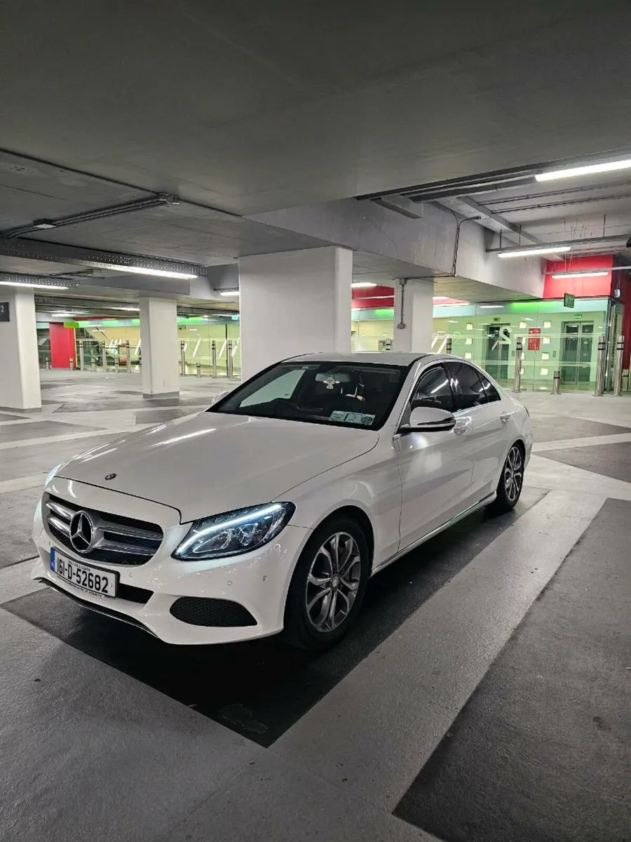2016 Mercedes-Benz C350e Plug-In Hybrid | 108k km - Image 4