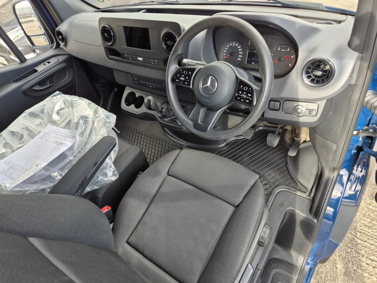 2021 Mercedes Sprinter 314 Mwb low kms - Image 4
