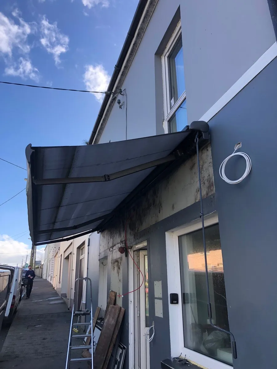 Shop front canopy - Image 3