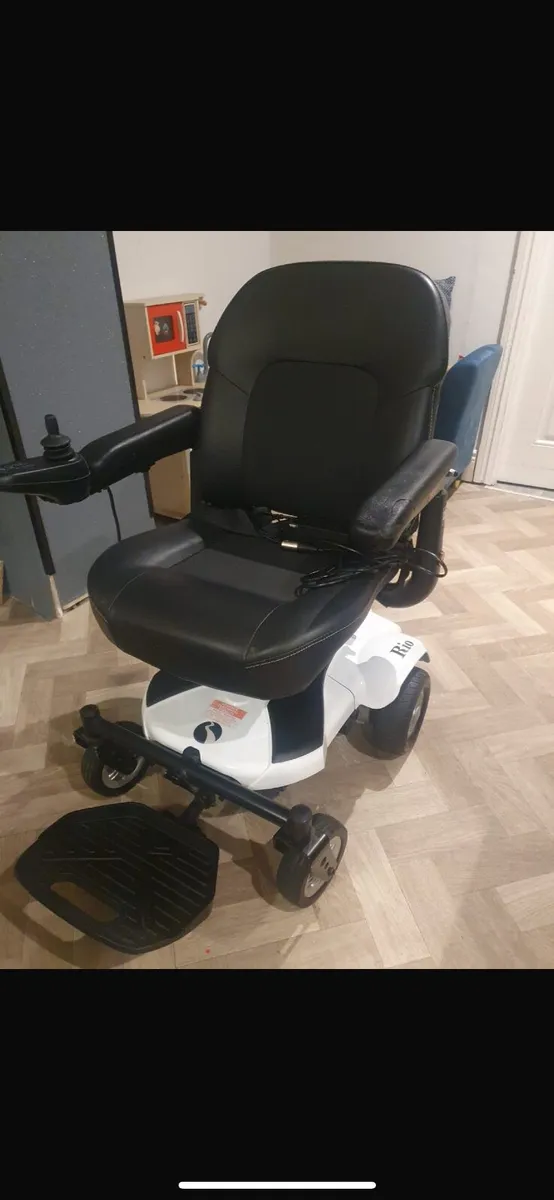 Electric wheelchair - Image 1