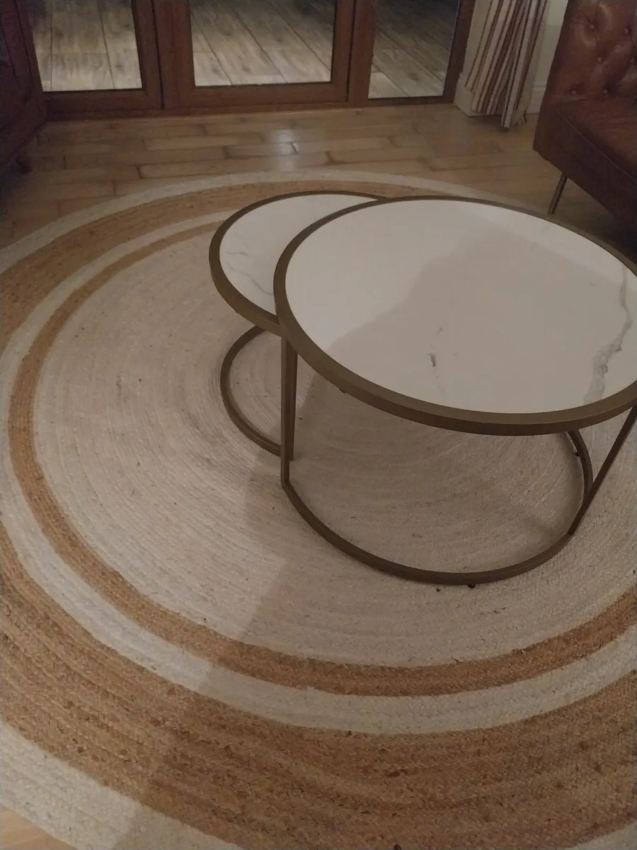 Marble and bronze effect nest of tables - Image 4