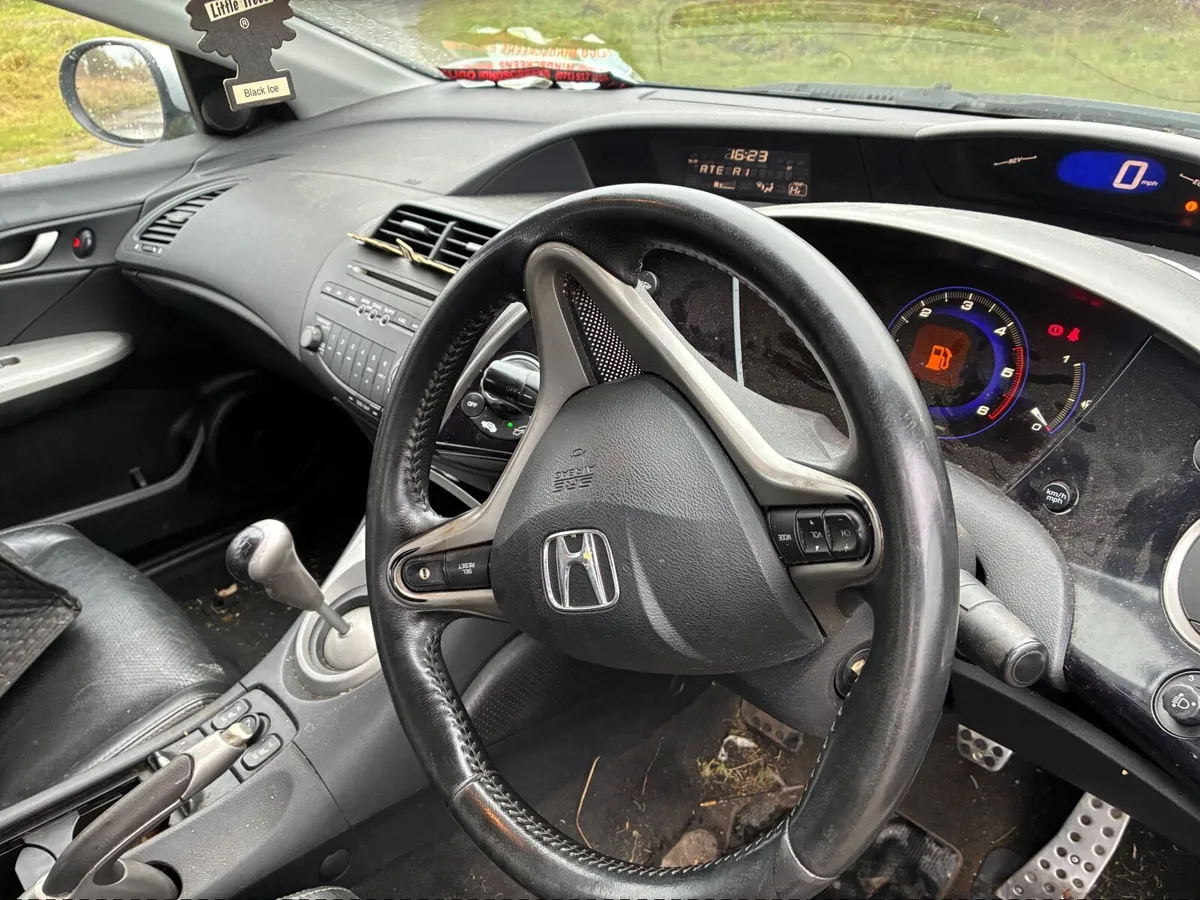 Honda Civic 2009 - Image 4