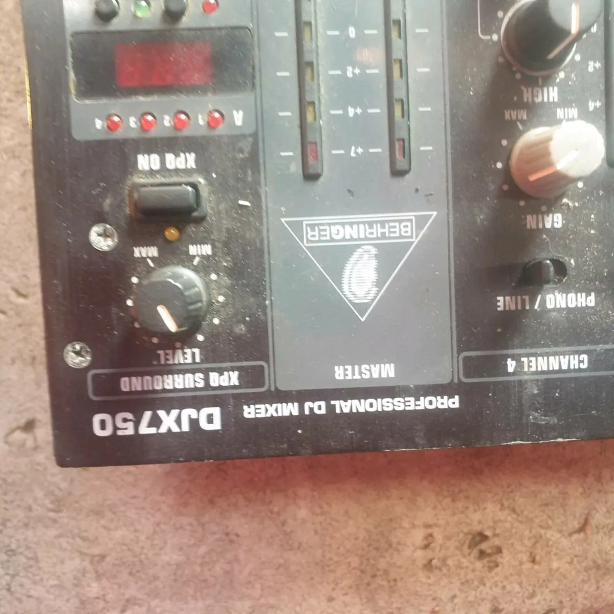 DJ MIXER - Image 1
