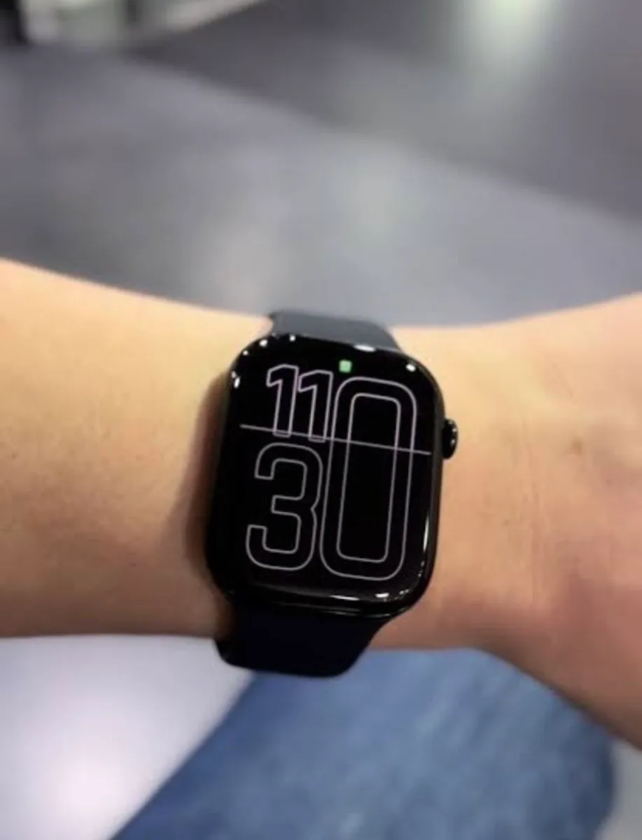Apple Watch Series 10 - 46mm Jet Black - Image 1