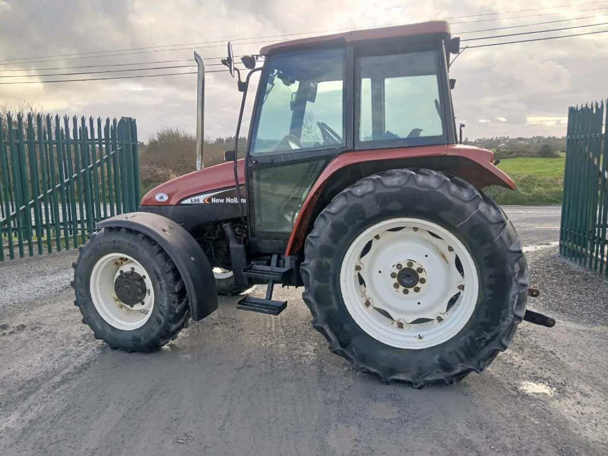New Holland - Image 2