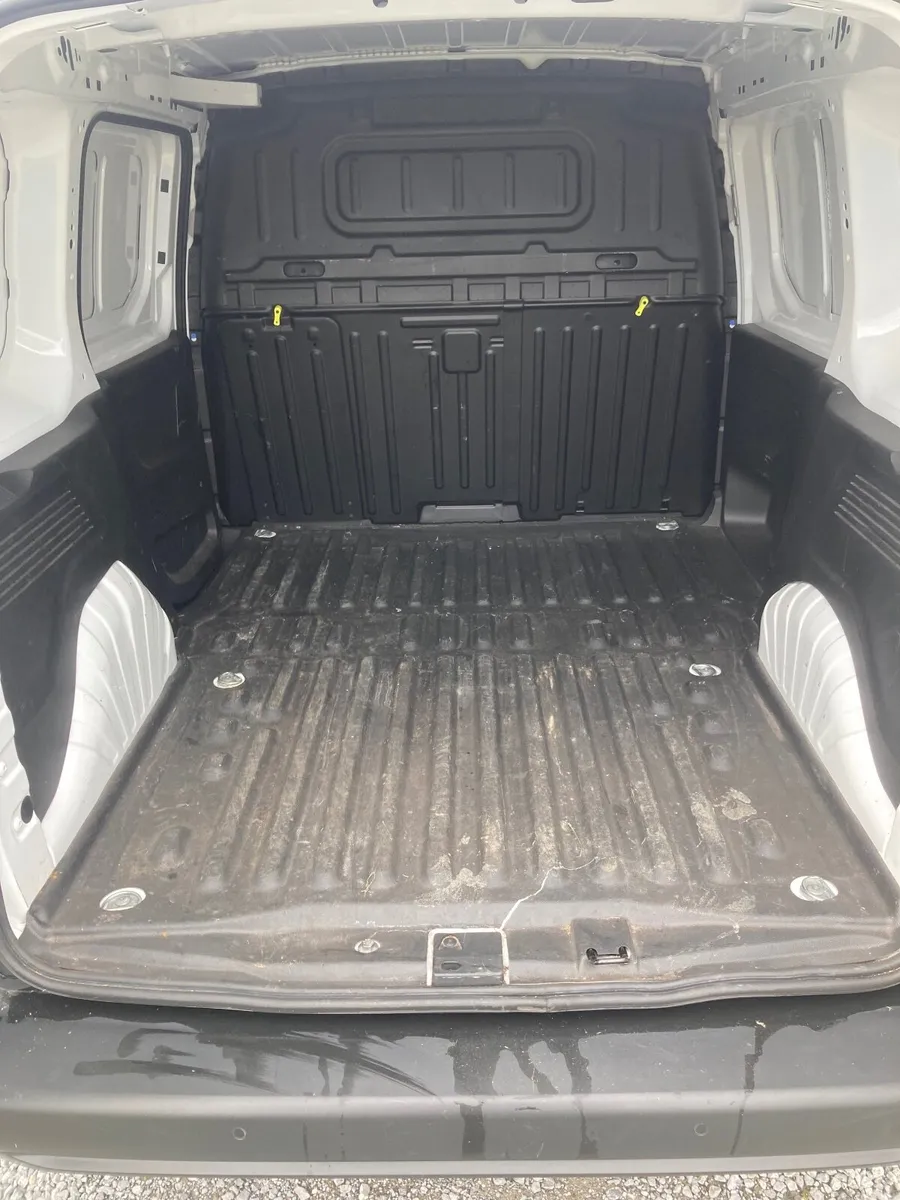 Peugeot Partner - Image 2