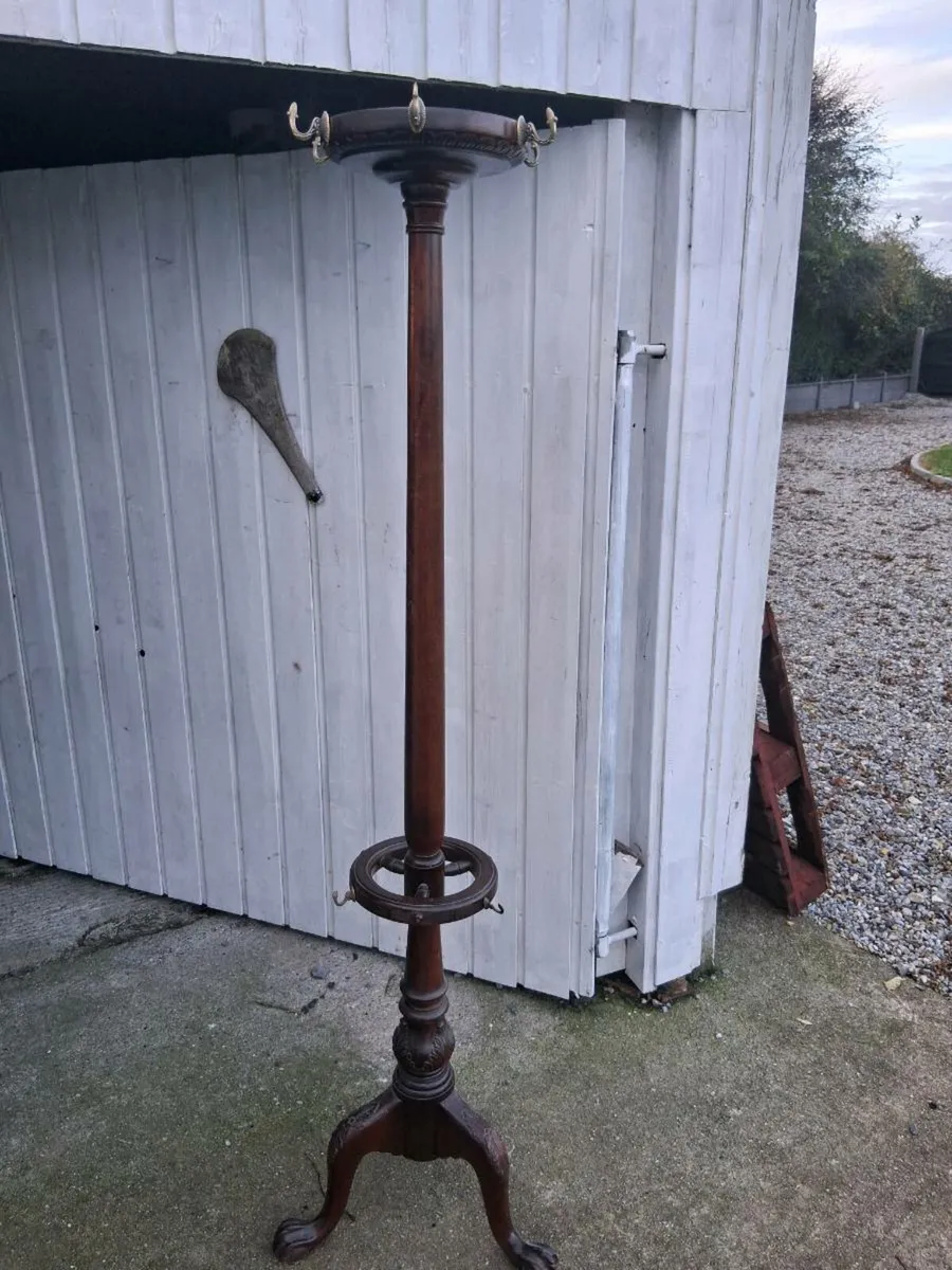 Solid wood coat stand - Image 1