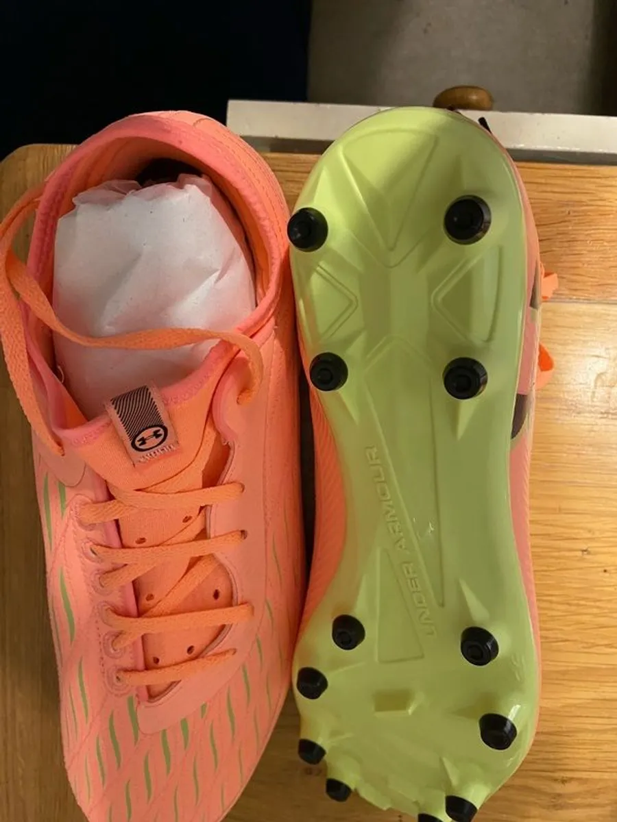 Under Armour Football boots size UK 10 - Image 4