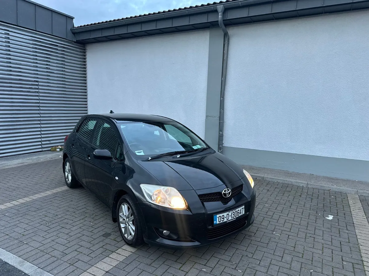 Toyota Auris 2009 1.3 petrol. Tax12/25 nct - Image 1