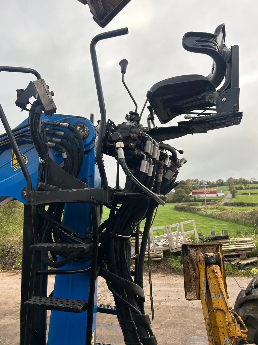 Timber Crane - Image 1