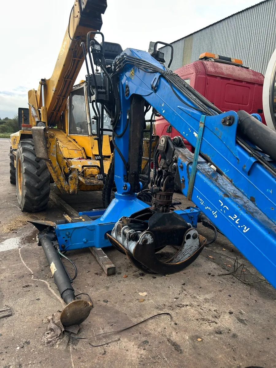 Timber Crane - Image 4