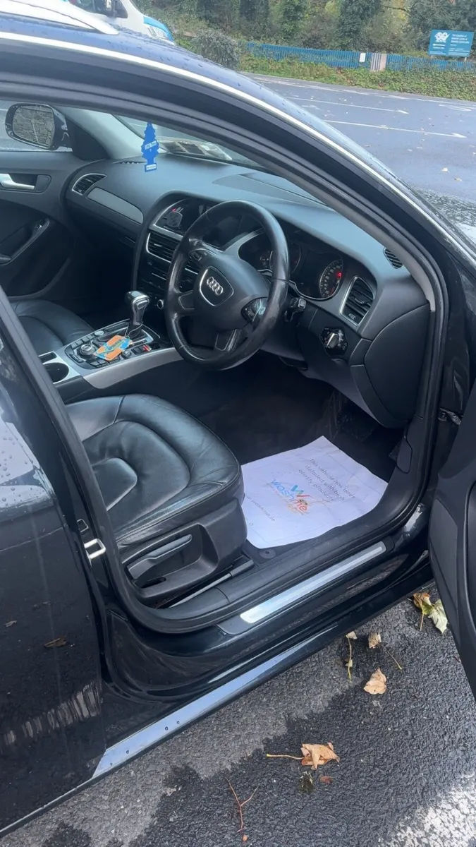 Car - Image 4