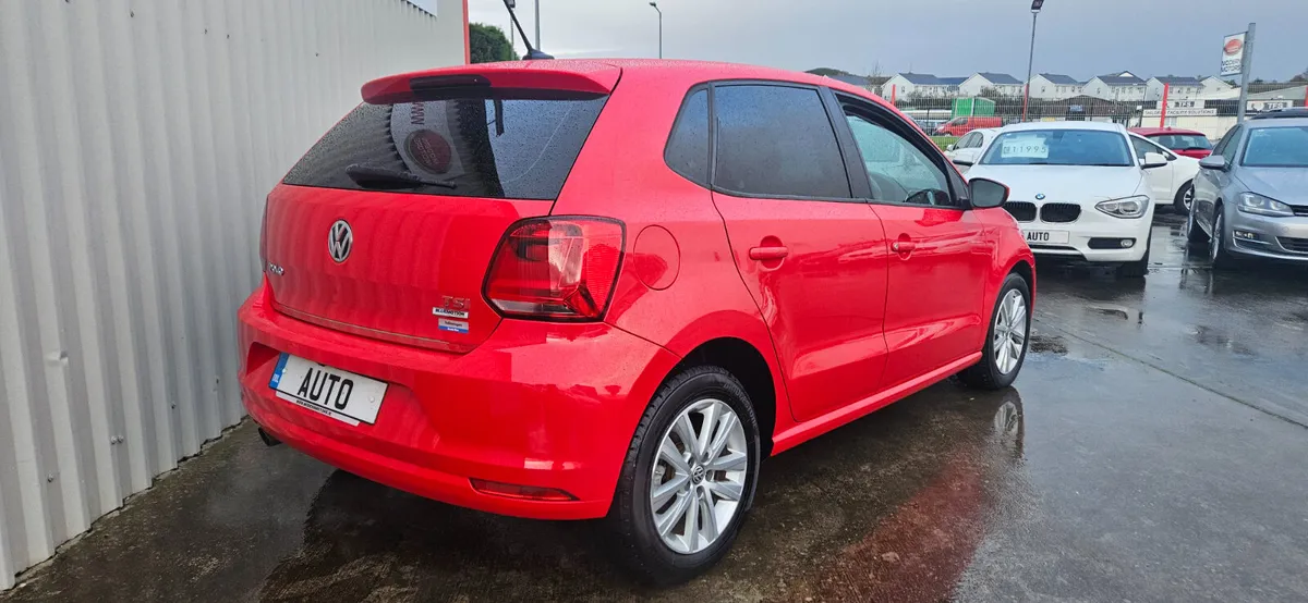 Volkswagen Polo auto 1.2 dsg comfortline low kms - Image 3