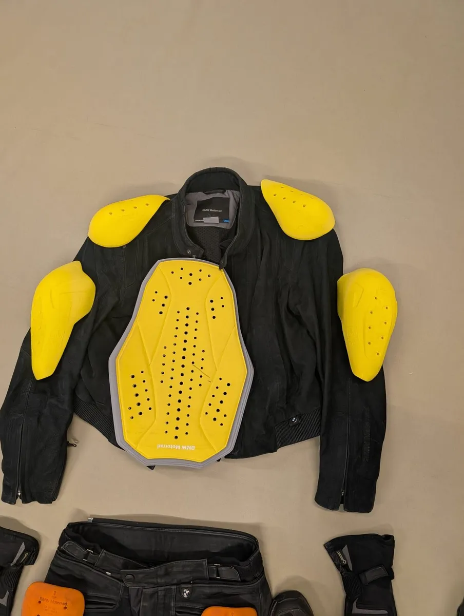BMW Motorcycle Suit Atlantis - Image 3