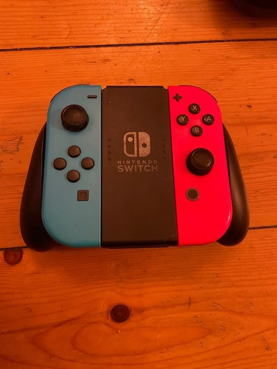 Nintendo Switch Bundle - Image 4
