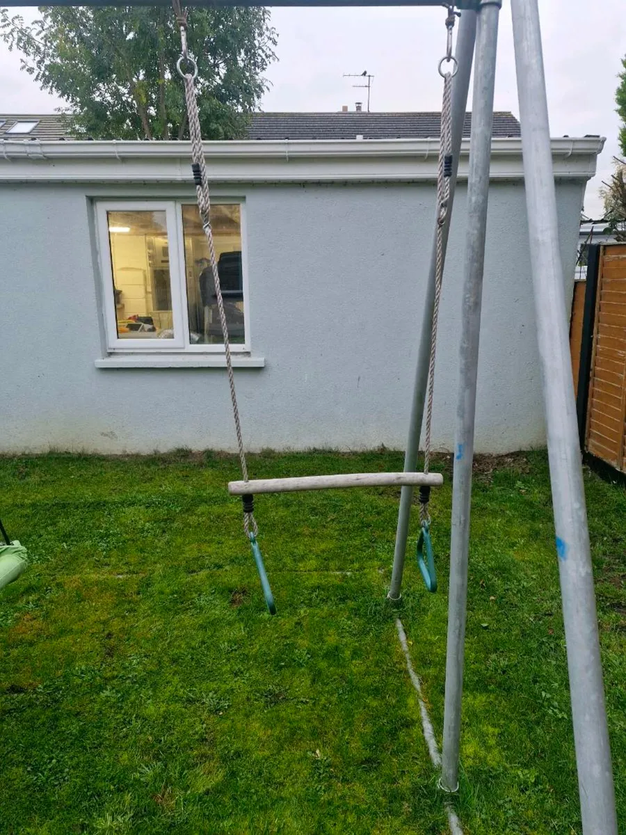 Kids climbing frame - Image 2