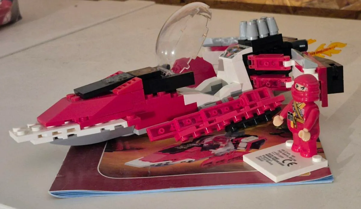 Red Ninja Spaceship set - Image 2