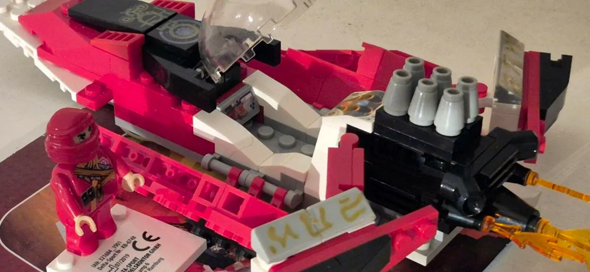 Red Ninja Spaceship set - Image 3