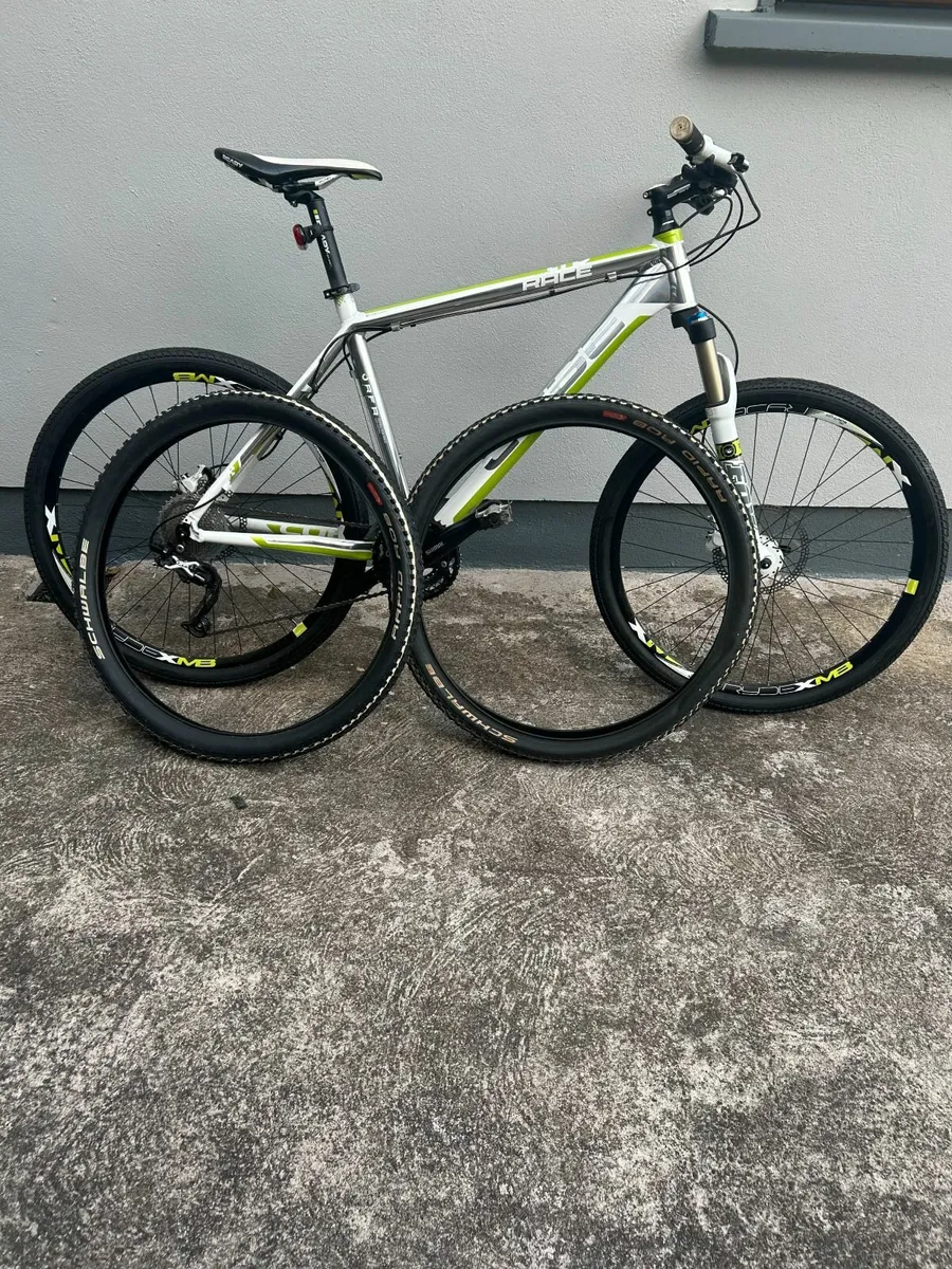 mountain bike - Image 2