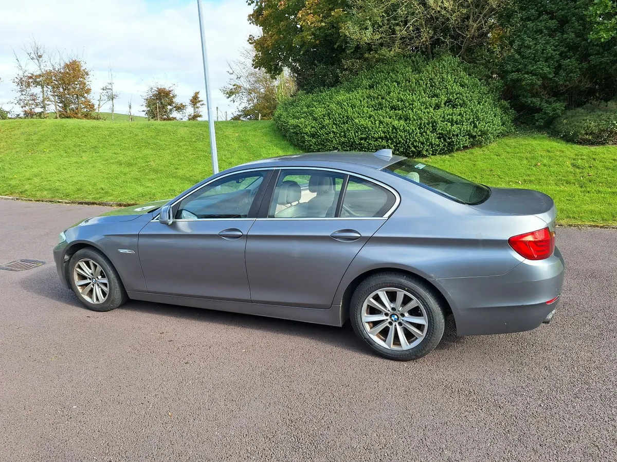 BMW 5-Series 2013 - Image 4