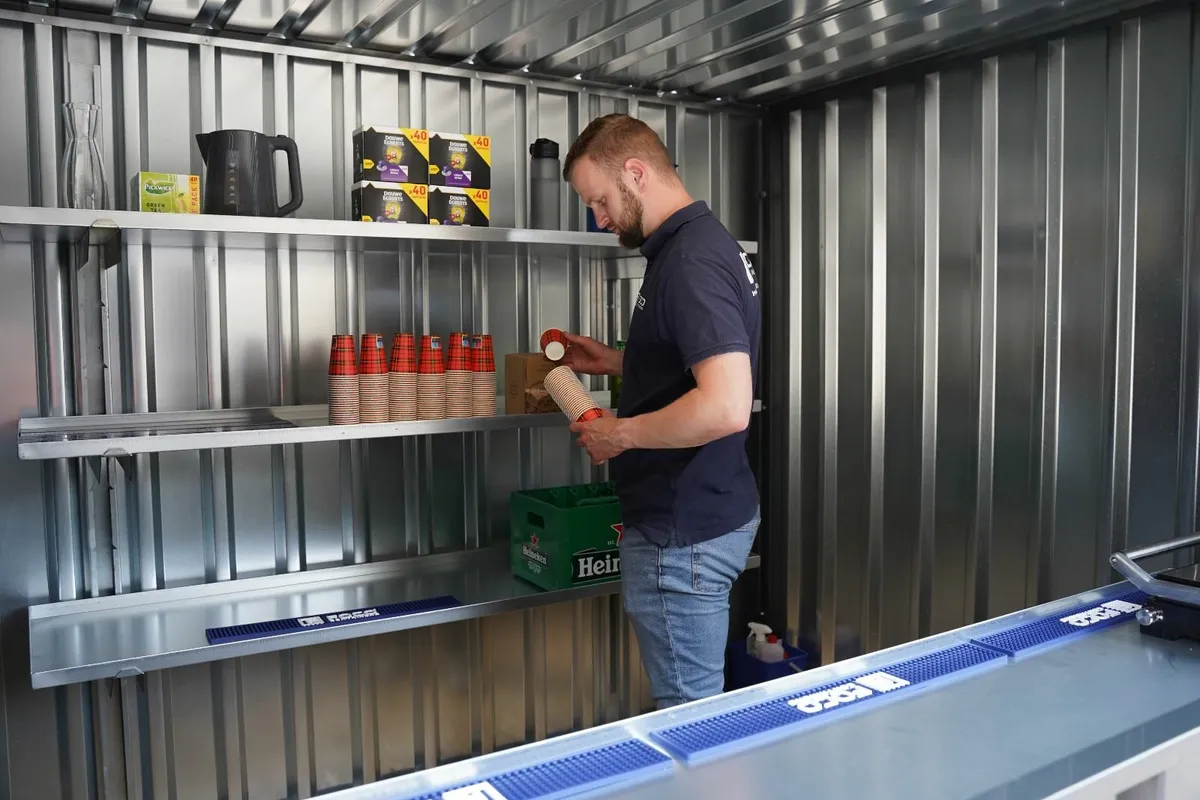 Outdoor Bar Container 3x2m– Ready to Use Instantly - Image 2