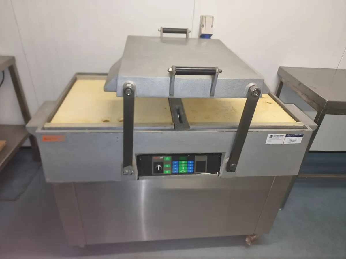 Vacuum - packer