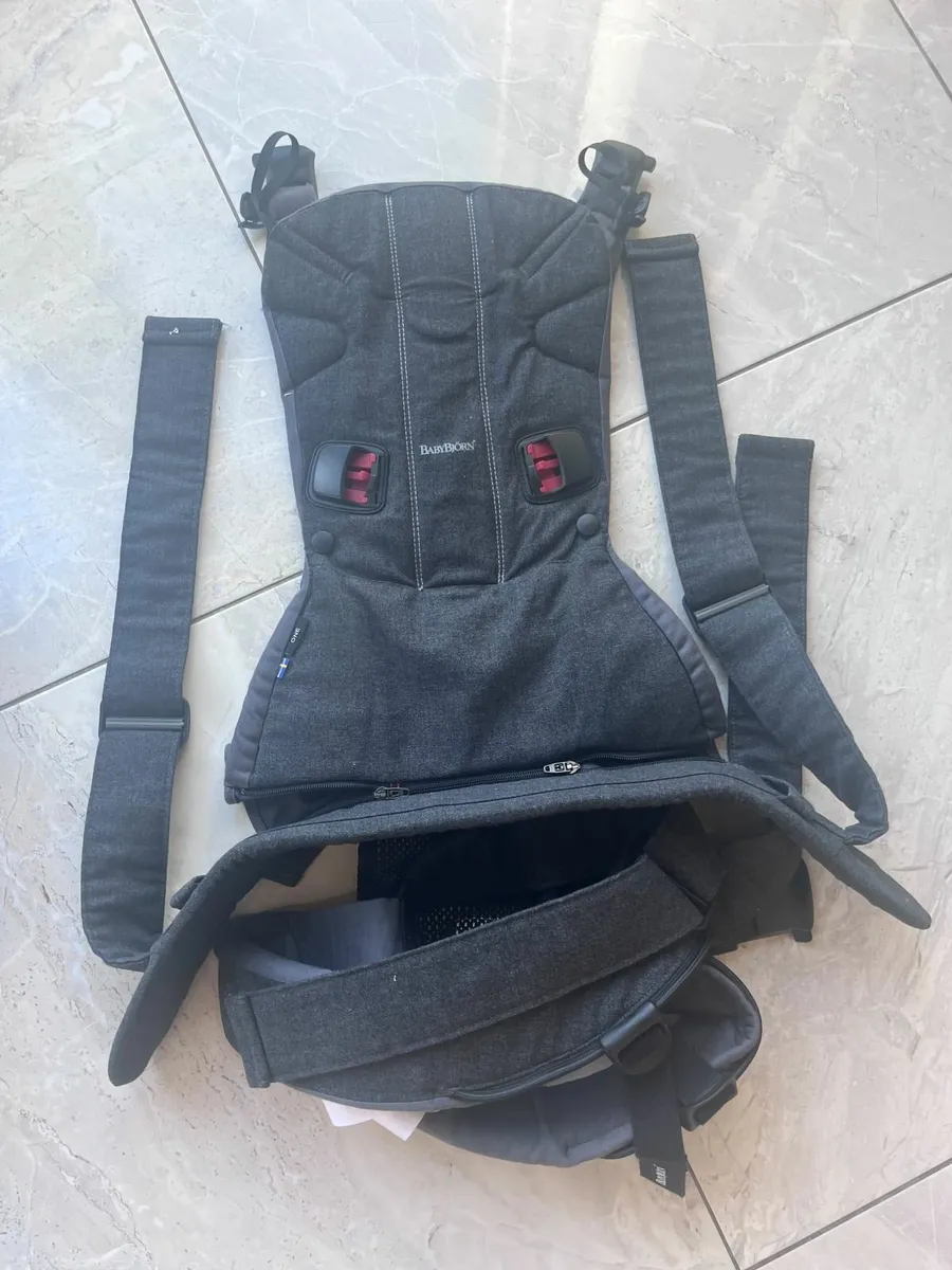BabyBjörn Carrier One - Grey - Image 2