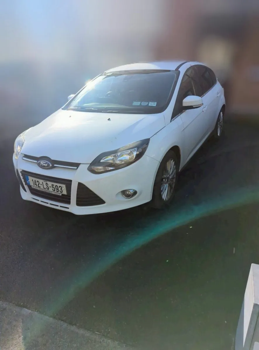 Ford Focus 2014 - Image 2