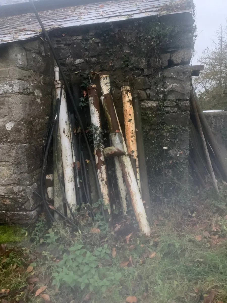 Roof tiles, cast iron gutters, fencing posts - Image 4