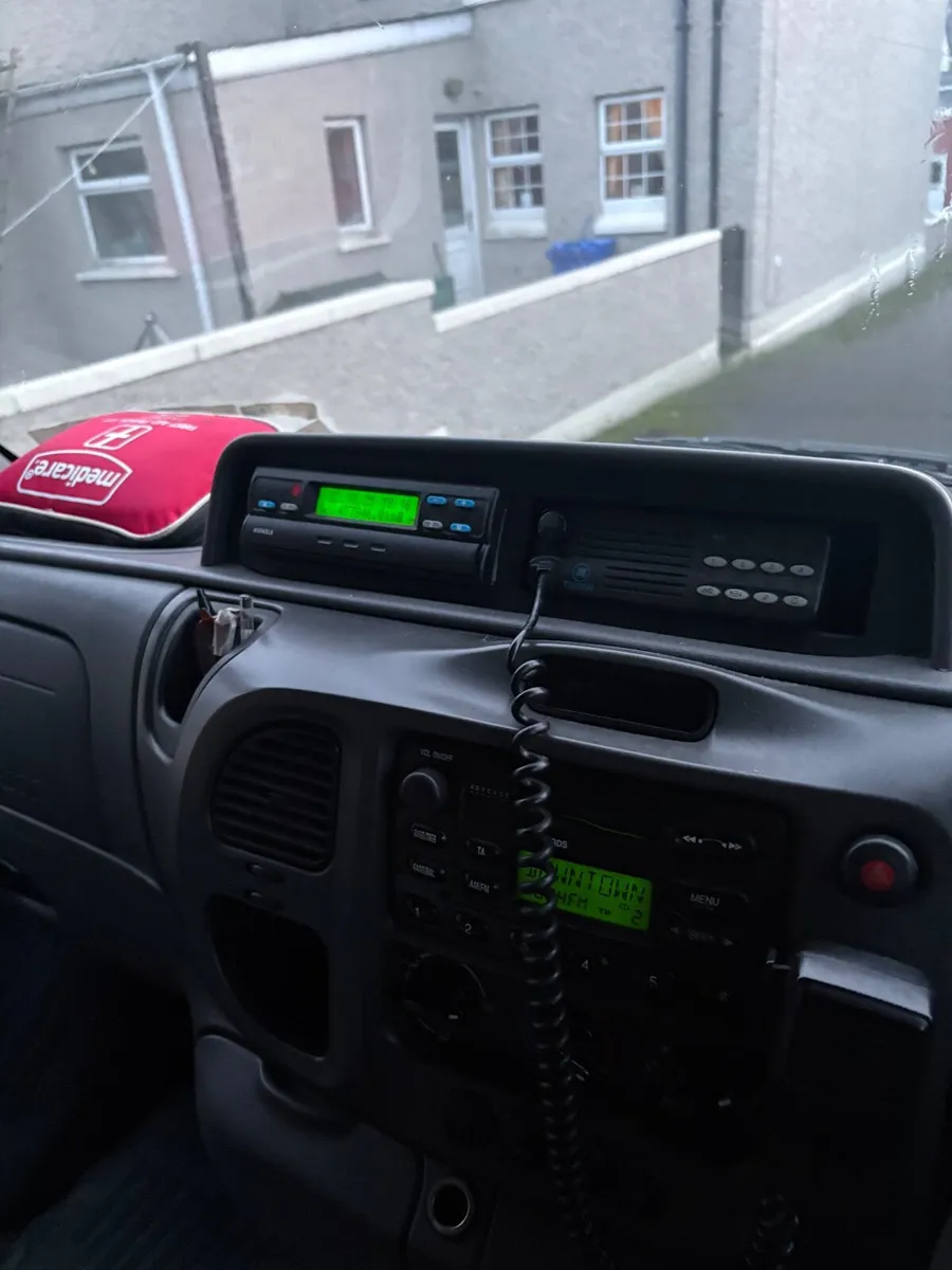Ford Transit 2006 - Image 2