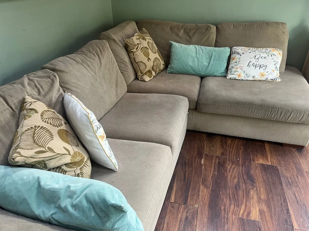 Couch - Image 1